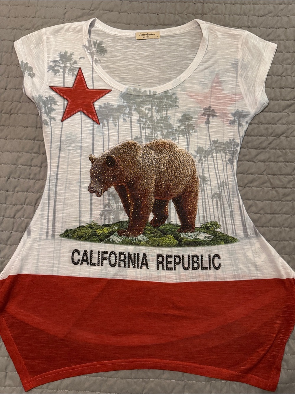 California Republic Bear Women’s Short Sleeve Tee PTP 17”